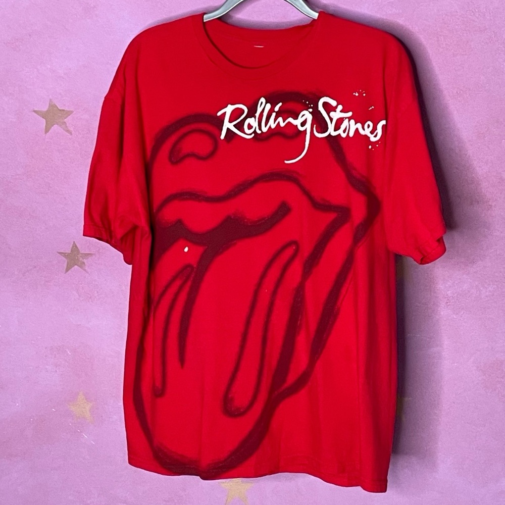 Vintage Rolling Stones Big Print Spray Paint Red Band Rock Shirt Large